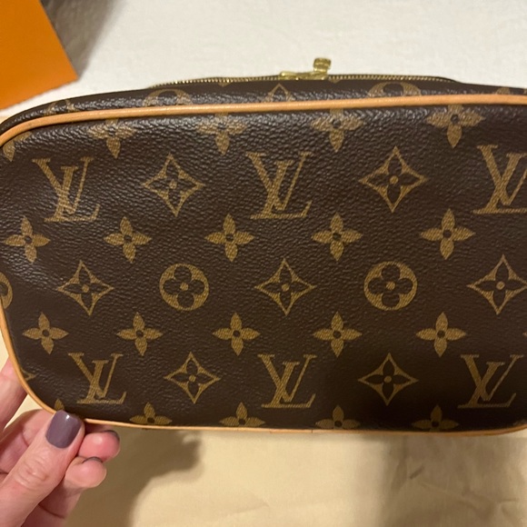 Authentic Louis Vuitton Nice Bb - Picture 5 of 16
